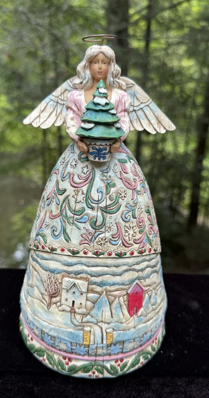 Jim Shore LANDSCAPE SLEEPS Heartwood Creek Angel of Winter Figurine 9 1/2” EUC